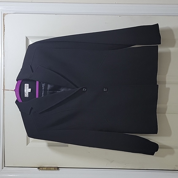 Pre-Owned Larry Levine Black Two-Button Fully Lined Blazer for Dressbarn - Picture 1 of 8
